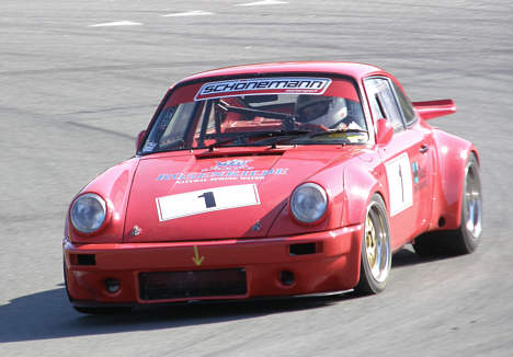 Lars Andersen kørte sin Porsche ind på to 1. pladser i 1976 klassen.